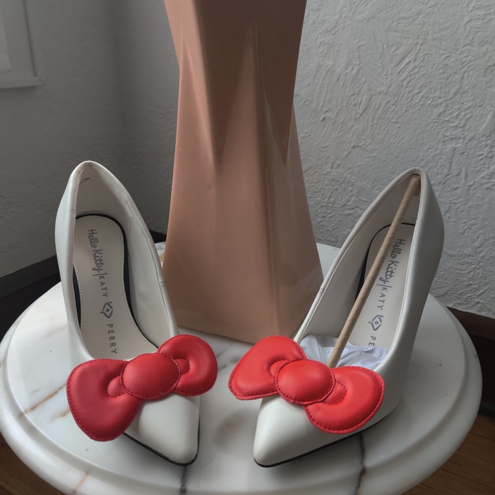 New Katy Perry X Hello Kitty Heels 8